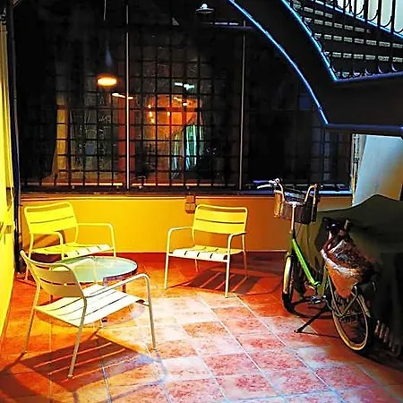 Hostel Adhoc