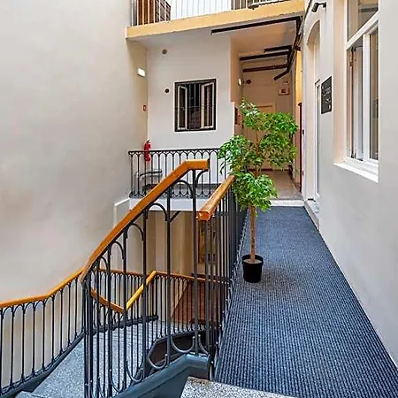 Hostel Adhoc Ljubljana