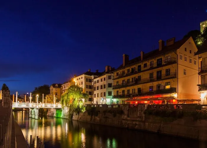 Vandrarhem Adhoc Ljubljana